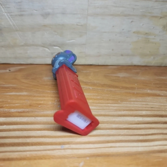 Halloween Seasonal Pez - Baby Bat (2019) - Picture 5 of 5